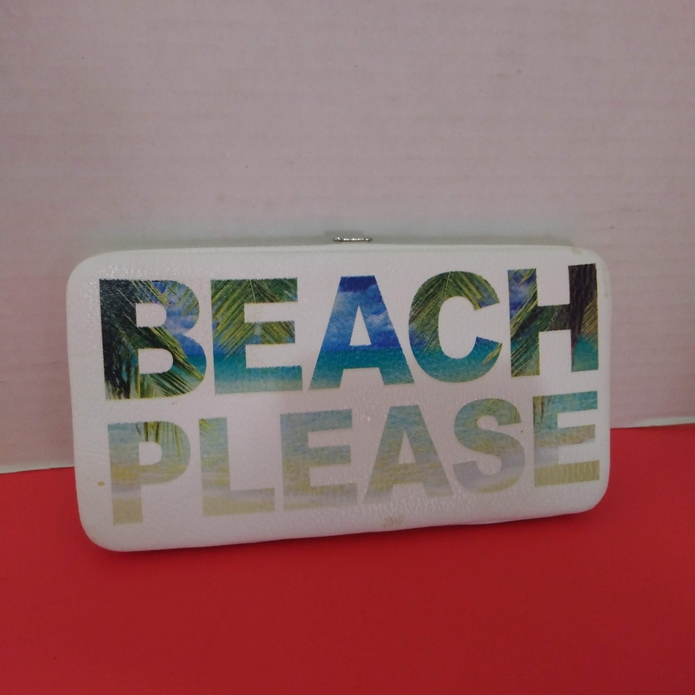 Icing Beach Wallet